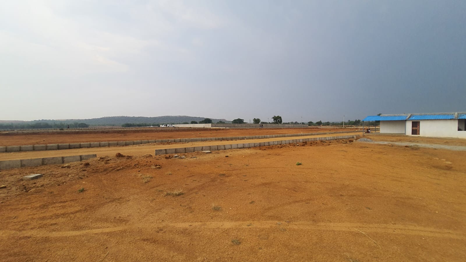 Open Plot FOr Sale In Bangalore Highway @ Balanagar